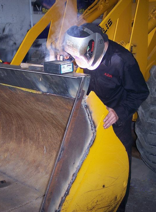 Soudeur, atelier de soudure à Longueuil
